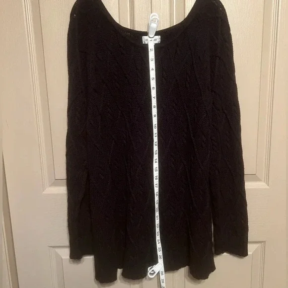 Black Sweater with Cable Knit Design - Picture 6 of 9